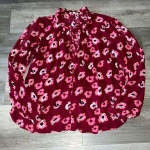LUCKY BRAND KEY HOLE FRONT FLOWER BLOUSE